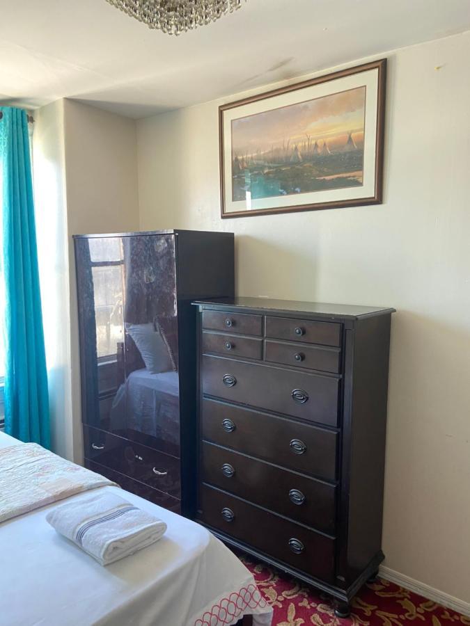A Peaceful Room In Queens New York Bagian luar foto